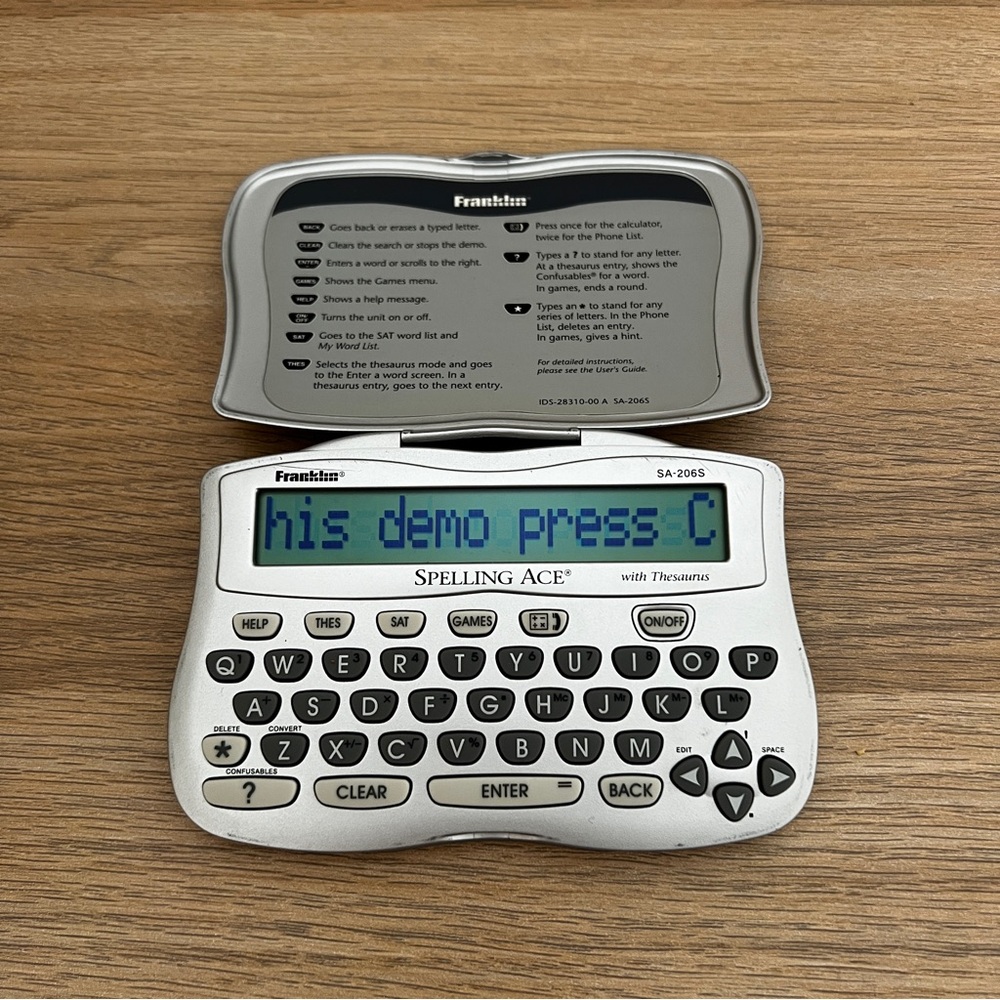 Franklin Spelling Ace Silver With Thesaurus SA-206S